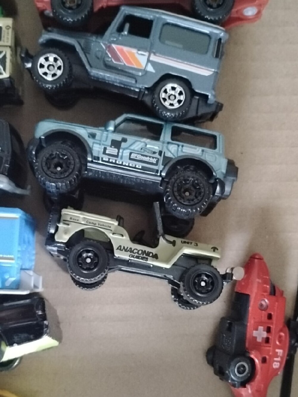 20 Pc Jurassic World And Other Rugged Hot Wheels, Matchbox Cars - Picture 7 of 10